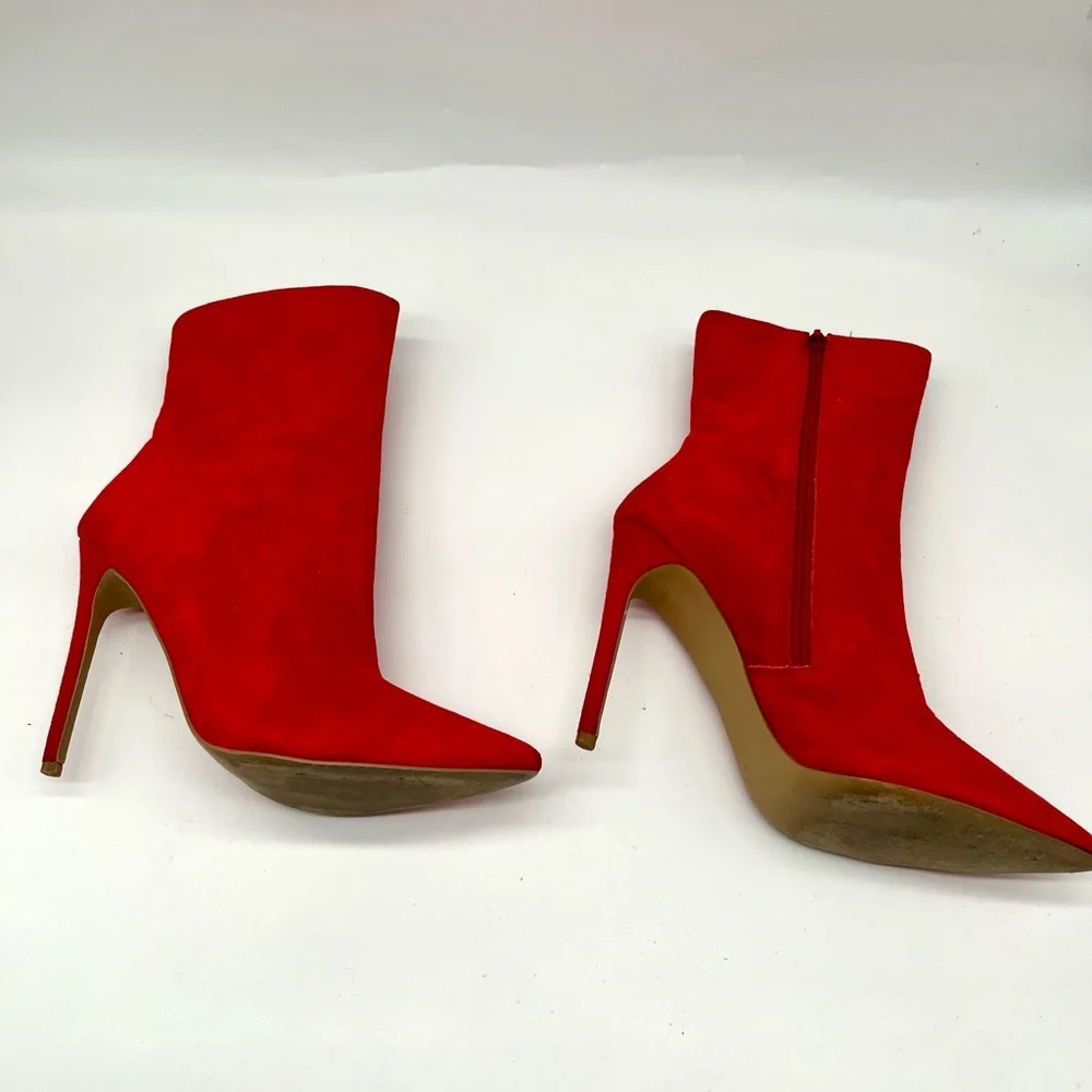 Steve Madden Red Suede Heeled Boots Size 10 M Women Ankle Booties Pointed Toe - Picture 1 of 16